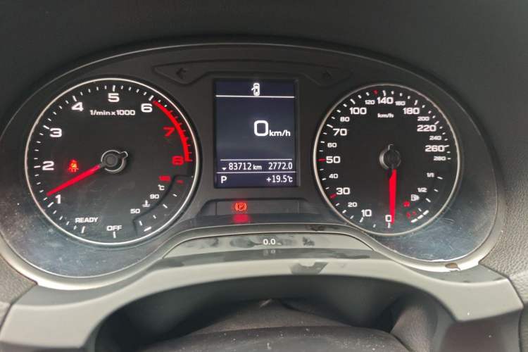 Used Audi A3 2018 30th Anniversary Edition Limousine 35 TFSI Fashion Model Odometer Close Up