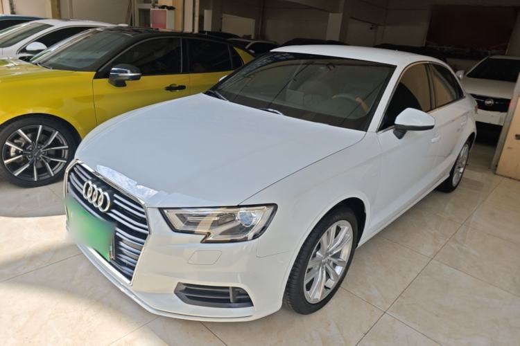 Used Audi A3 2018 30th Anniversary Edition Limousine 35 TFSI Ambition Model Guazi used car, China used car export, Used car for sale, Used cars, Cheapest cars for sale