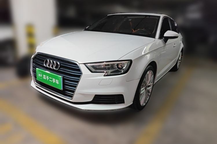 Used Audi A3 2018 30th Anniversary Edition Sportback 35 TFSI Ambition Model Guazi used car, China used car export, Used car for sale, Used Audi cars, Cheapest cars for sale