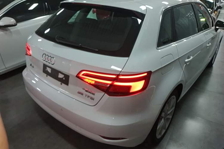 Used Audi A3 2018 30th Anniversary Edition Sportback 35 TFSI Ambition Model Rear Right 45 Deg