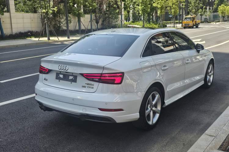 Used Audi A3 2018 30th Anniversary Edition Limousine 35 TFSI Fashion Model Rear Right 45 Deg
