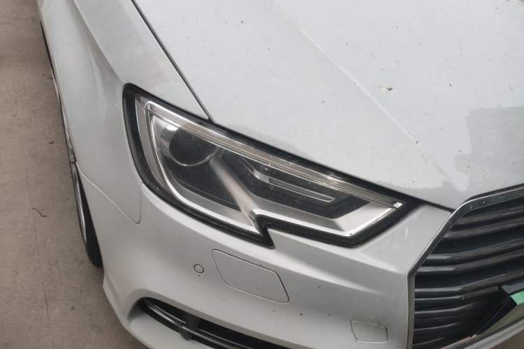 Used Audi A3 2018 30th Anniversary Edition Sportback 35 TFSI Fashion Model Right Front Headlight