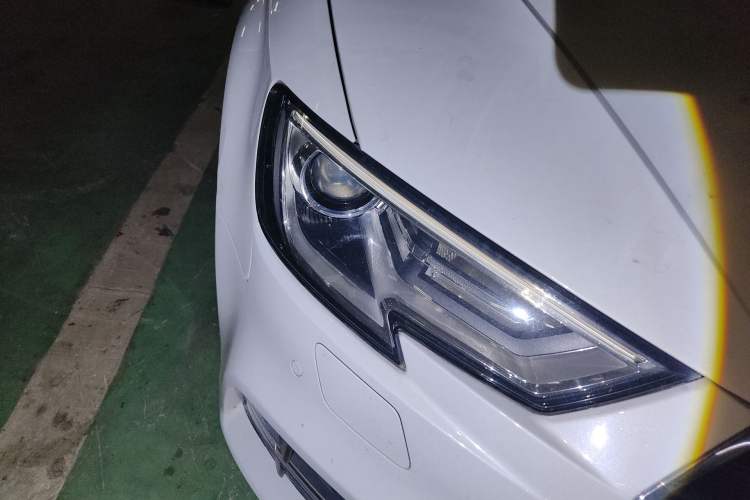 Used Audi A3 2018 30th Anniversary Edition Sportback 35 TFSI Fashion Model Right Front Headlight