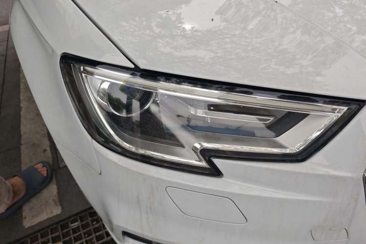 Used Audi A3 2018 30th Anniversary Edition Sportback 35 TFSI Ambition Model Right Front Headlight