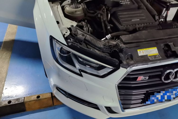Used Audi A3 2018 30th Anniversary Edition Limousine 35 TFSI Fashion Model Right Front Headlight
