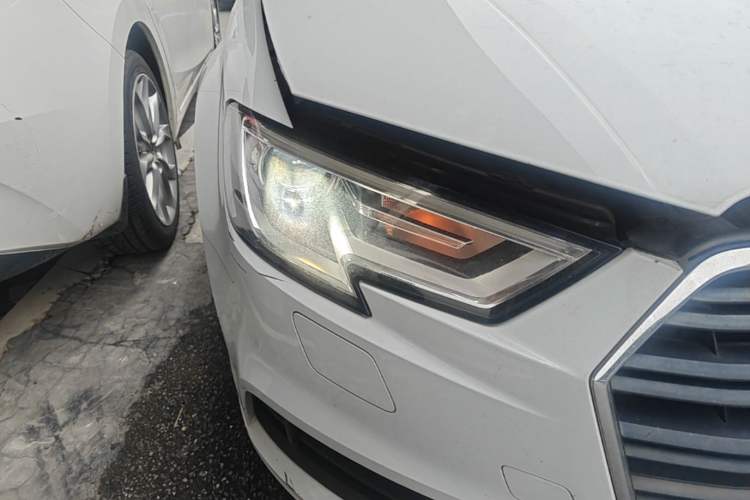 Used Audi A3 2018 30th Anniversary Edition Limousine 35 TFSI Ambition Model Right Front Headlight