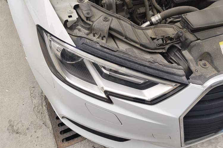 Used Audi A3 2018 30th Anniversary Edition Limousine 35 TFSI Ambition Model Right Front Headlight