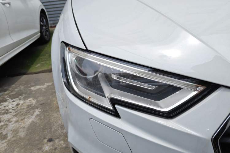 Used Audi A3 2018 30th Anniversary Edition Sportback 35 TFSI Ambition Model Right Front Headlight