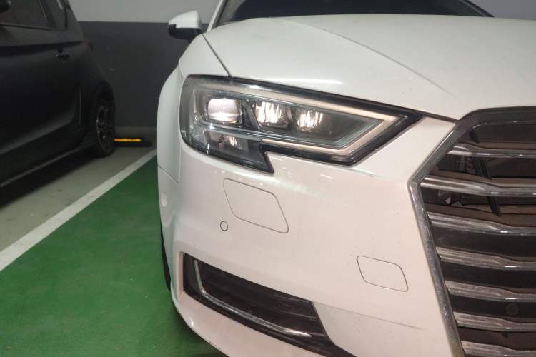 Used Audi A3 2018 30th Anniversary Edition Sportback 35 TFSI Style Model Right Front Headlight