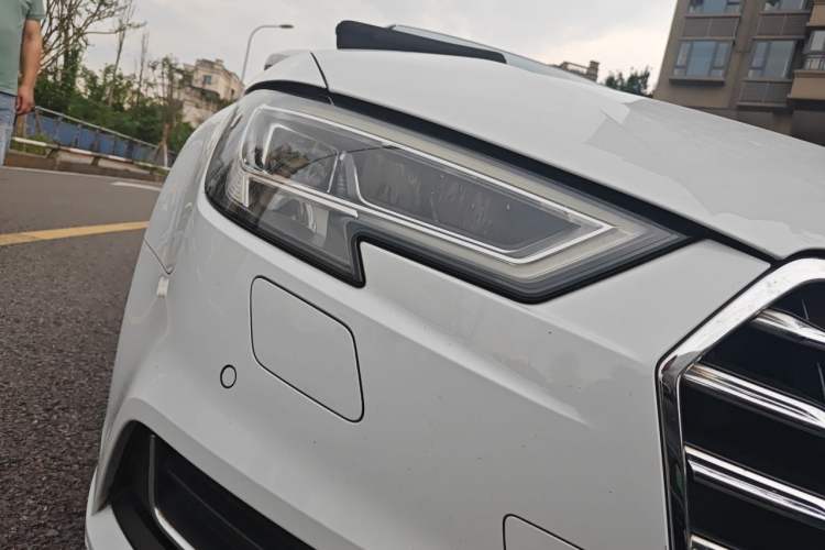 Used Audi A3 2018 30th Anniversary Edition Limousine 35 TFSI Style Model Right Front Headlight