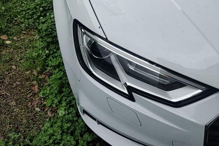 Used Audi A3 2018 30th Anniversary Edition Sportback 35 TFSI Ambition Model Right Front Headlight