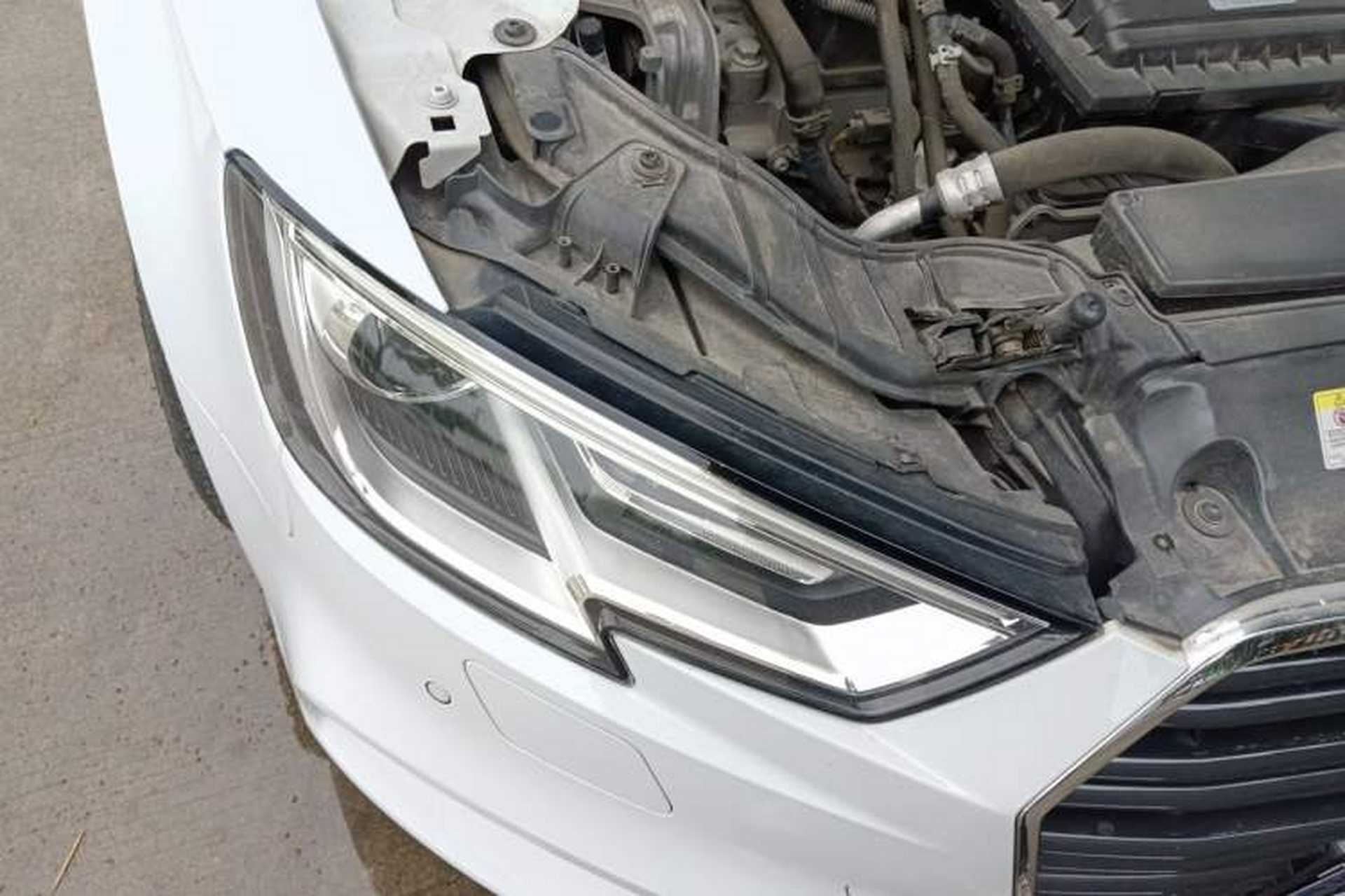 Used Audi A3 2018 30th Anniversary Edition Sportback 35 TFSI Fashion Model Right Front Headlight