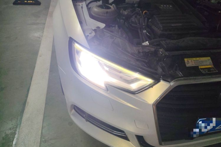 Used Audi A3 2018 30th Anniversary Edition Limousine 35 TFSI Fashion Model Right Front Headlight