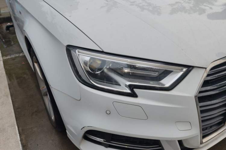 Used Audi A3 2018 30th Anniversary Edition Limousine 35 TFSI Fashion Model Right Front Headlight
