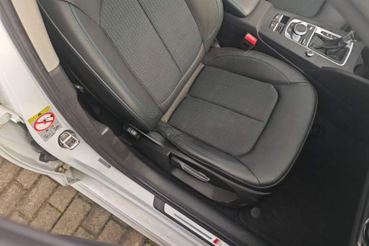 Used Audi A3 2018 30th Anniversary Edition Limousine 35 TFSI Fashion Model Right Front Seat