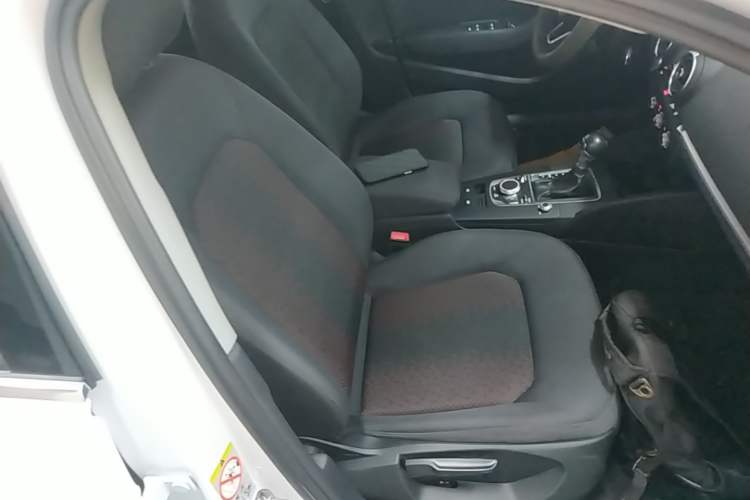 Used Audi A3 2018 30th Anniversary Edition Sportback 35 TFSI Ambition Model Right Front Seat