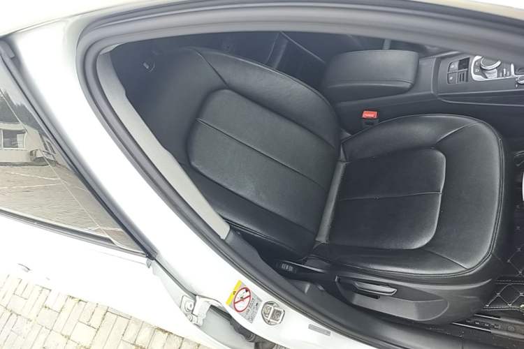 Used Audi A3 2018 30th Anniversary Edition Sportback 35 TFSI Ambition Model Right Front Seat