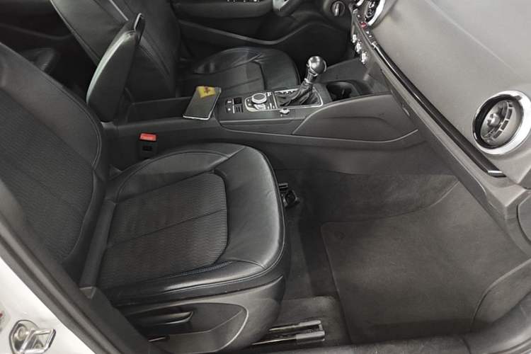 Used Audi A3 2018 30th Anniversary Edition Limousine 35 TFSI Fashion Model Right Front Seat