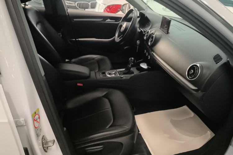 Used Audi A3 2018 30th Anniversary Edition Sportback 35 TFSI Ambition Model Right Front Seat