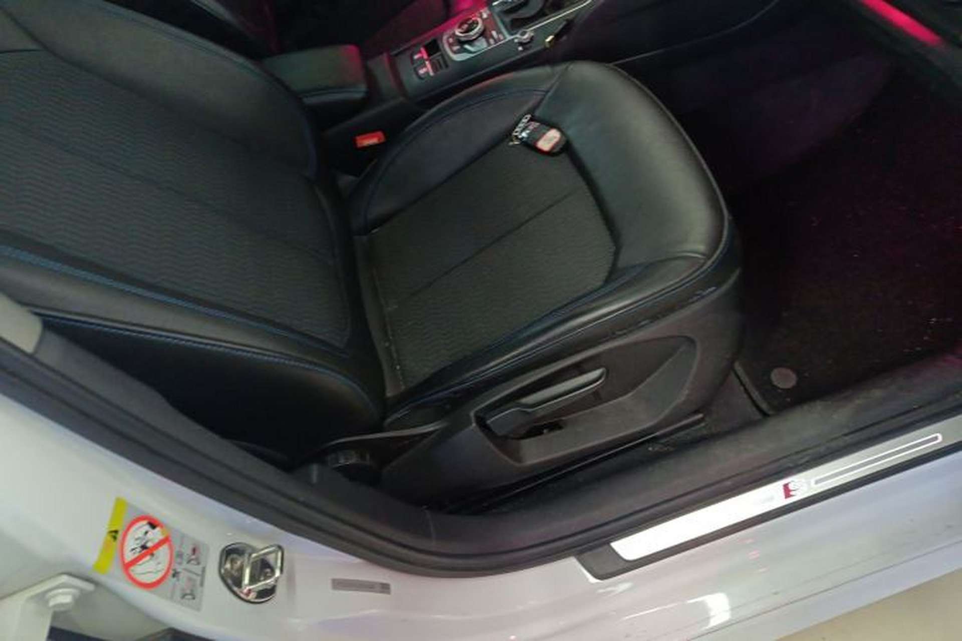 Used Audi A3 2018 30th Anniversary Edition Limousine 35 TFSI Fashion Model Right Front Seat