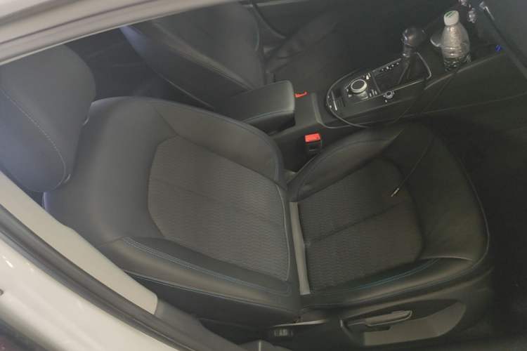 Used Audi A3 2018 30th Anniversary Edition Limousine 35 TFSI Fashion Model Right Front Seat
