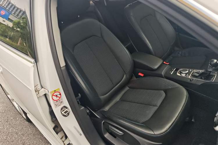 Used Audi A3 2018 30th Anniversary Edition Sportback 35 TFSI Fashion Model Right Front Seat
