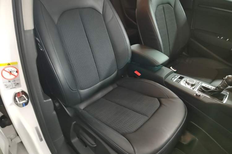 Used Audi A3 2018 30th Anniversary Edition Limousine 35 TFSI Fashion Model Right Front Seat