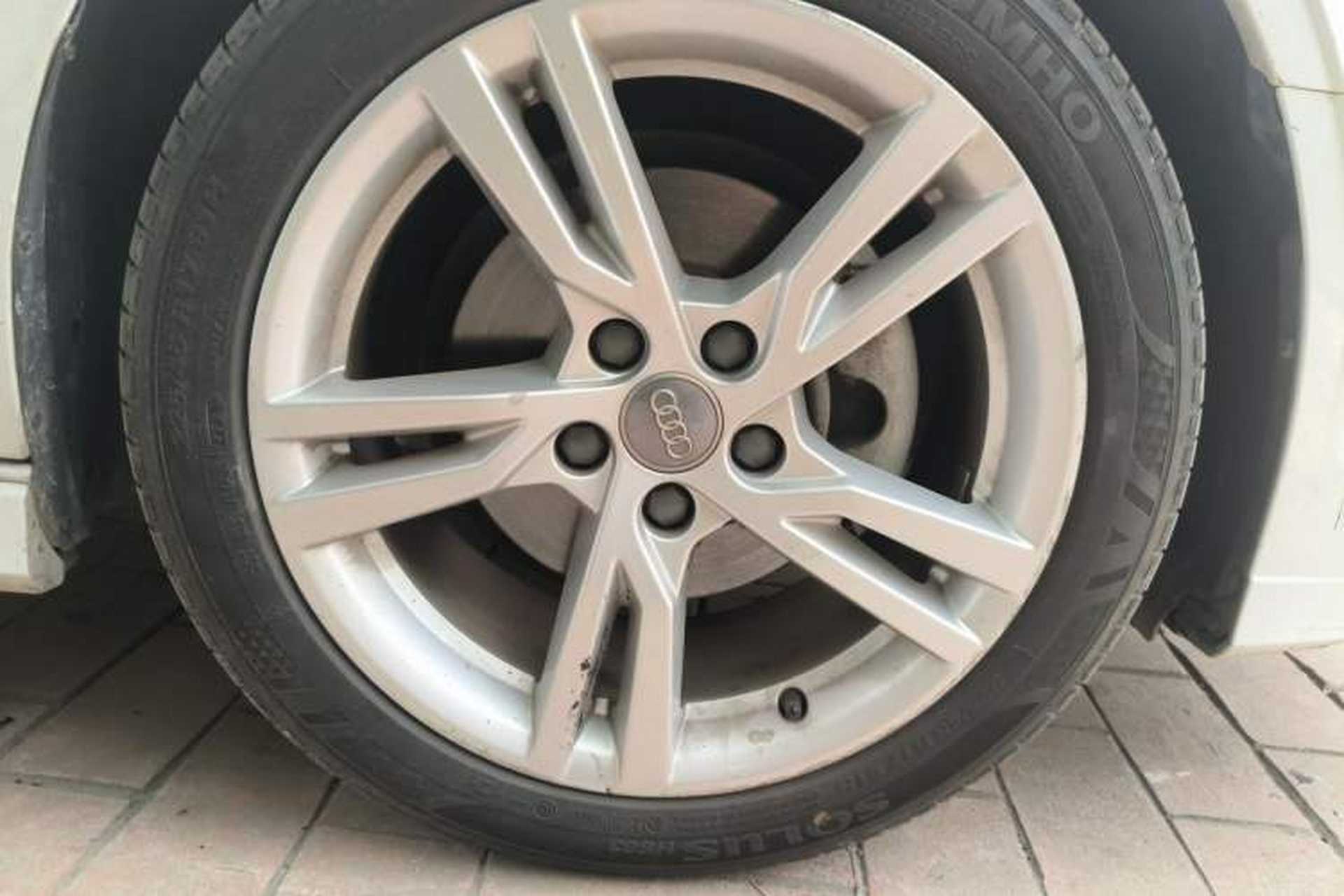 Used Audi A3 2018 30th Anniversary Edition Limousine 35 TFSI Fashion Model Right Front Wheel Hub