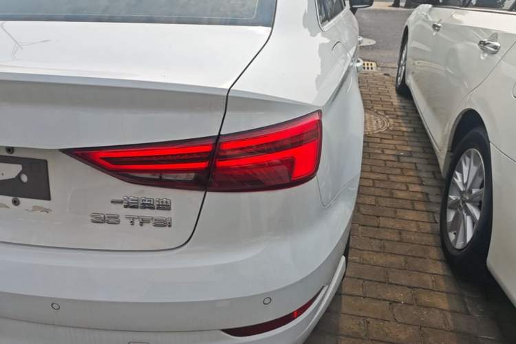 Used Audi A3 2018 30th Anniversary Edition Limousine 35 TFSI Fashion Model Right Rear Taillight