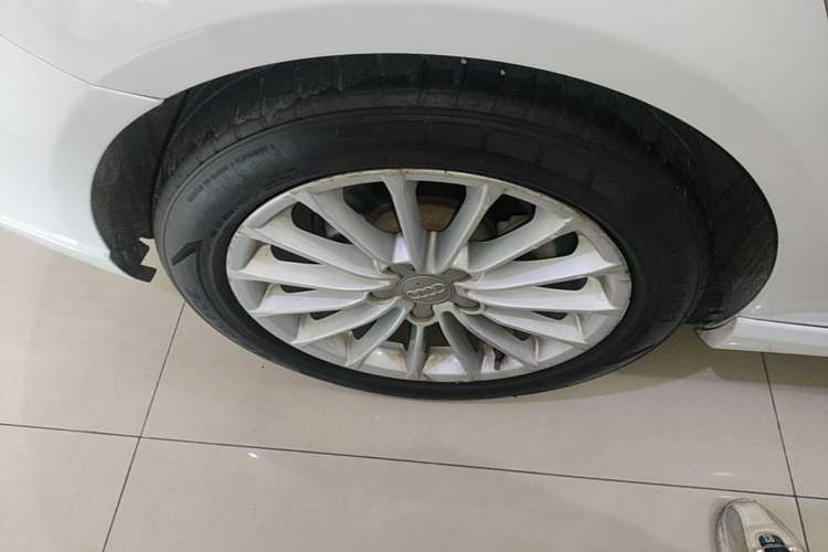 Used Audi A3 2018 30th Anniversary Edition Sportback 35 TFSI Fashion Model Right Rear Wheel Hub