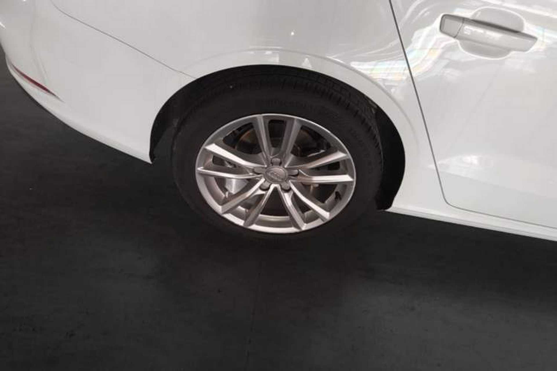 Used Audi A3 2018 30th Anniversary Edition Limousine 35 TFSI Ambition Model Right Rear Wheel Hub