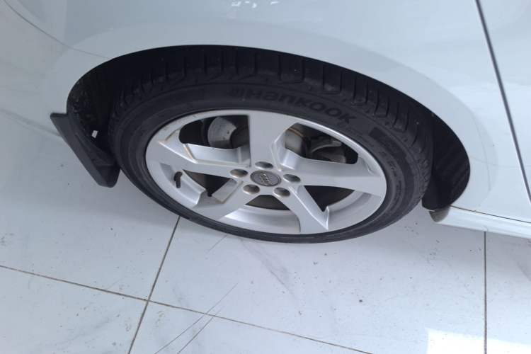 Used Audi A3 2018 30th Anniversary Edition Sportback 35 TFSI Fashion Model Right Rear Wheel Hub
