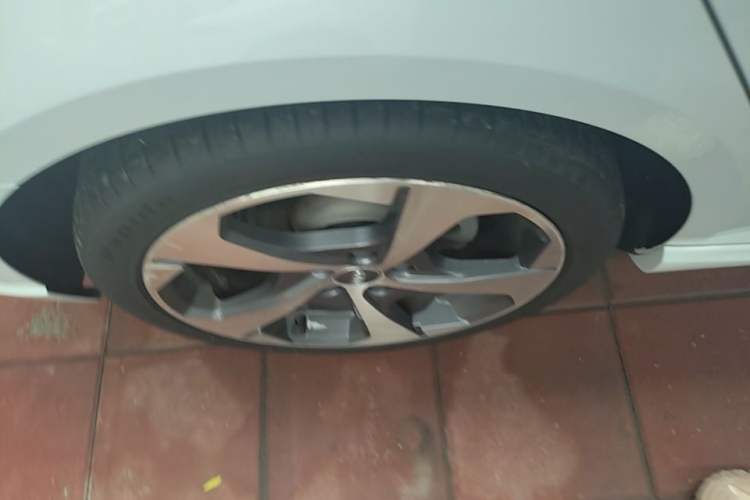 Used Audi A3 2018 30th Anniversary Edition Sportback 35 TFSI Sport Model Right Rear Wheel Hub