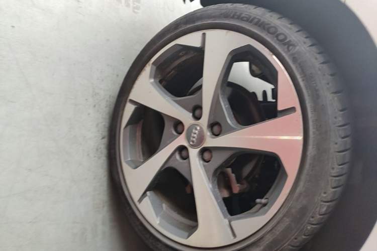 Used Audi A3 2018 30th Anniversary Edition Sportback 35 TFSI Sport Model Right Rear Wheel Hub