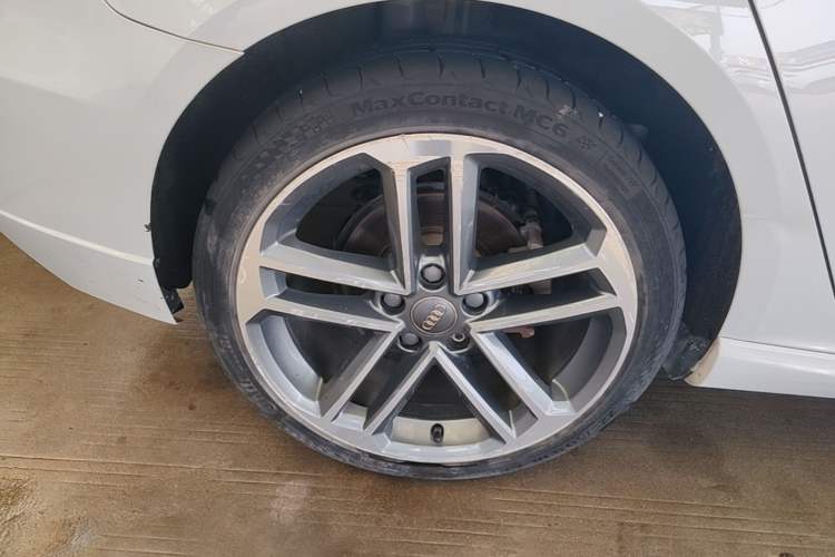 Used Audi A3 2018 30th Anniversary Edition Sportback 35 TFSI Fashion Model Right Rear Wheel Hub