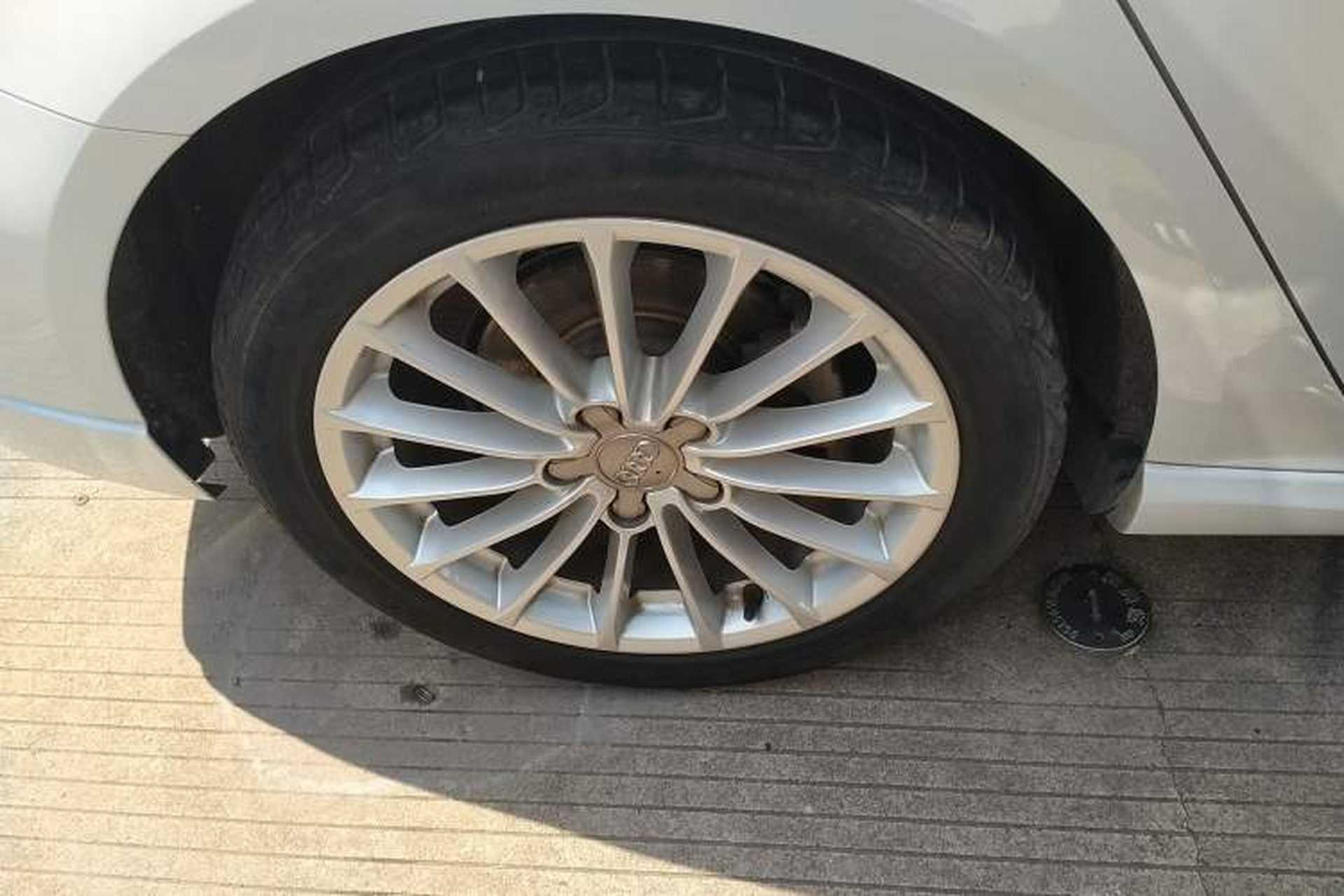 Used Audi A3 2018 30th Anniversary Edition Sportback 35 TFSI Fashion Model Right Rear Wheel Hub