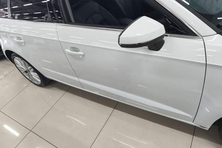 Used Audi A3 2018 30th Anniversary Edition Sportback 35 TFSI Style Model Right Side Sill