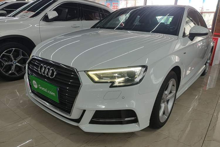 Audi A3 2018 30th Anniversary Edition Limousine 35 TFSI Fashion Model usado Guazi used car, China used car export, Used car for sale, Used cars, Cheapest cars for sale