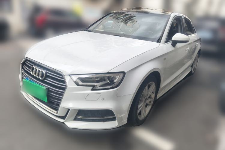 Audi A3 2018 30th Anniversary Edition Limousine 35 TFSI Fashion Model usado Guazi used car, China used car export, Used car for sale, Used cars, Cheapest cars for sale