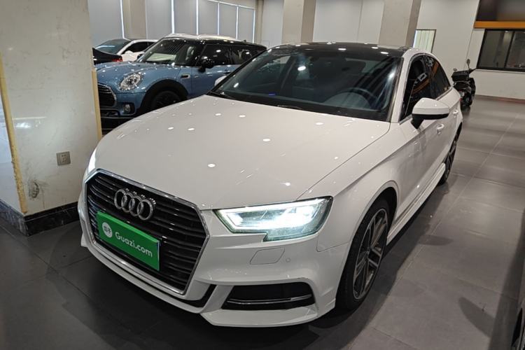 Audi A3 2018 30th Anniversary Edition Limousine 35 TFSI Sport Model d’occasion Guazi used car, China used car export, Used car for sale, Used  cars, Cheapest cars for sale