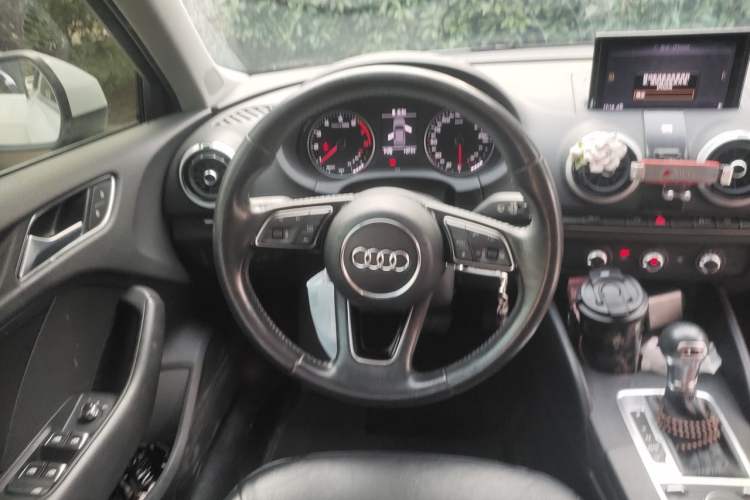 Used Audi A3 2018 30th Anniversary Edition Sportback 35 TFSI Fashion Model Steering Wheel