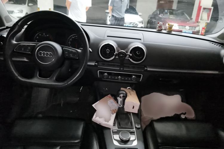 Used Audi A3 2018 30th Anniversary Edition Limousine 35 TFSI Sport Model Steering Wheel
