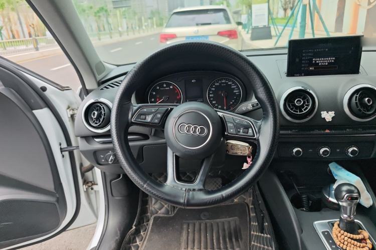 Used Audi A3 2018 30th Anniversary Edition Sportback 35 TFSI Fashion Model Steering Wheel