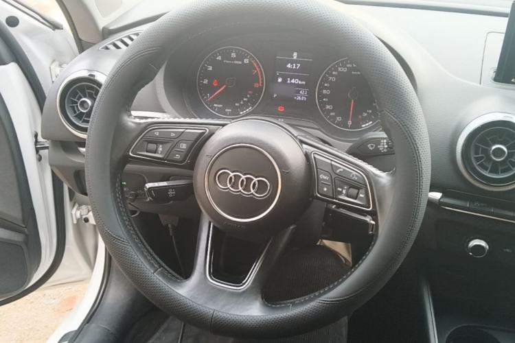 Used Audi A3 2018 30th Anniversary Edition Limousine 35 TFSI Fashion Model Steering Wheel