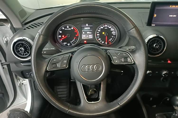 Used Audi A3 2018 30th Anniversary Edition Sportback 35 TFSI Fashion Model Steering Wheel
