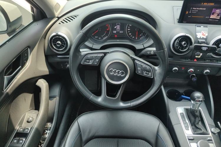 Used Audi A3 2018 30th Anniversary Edition Sportback 35 TFSI Fashion Model Steering Wheel