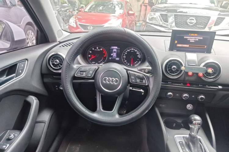 Used Audi A3 2018 30th Anniversary Edition Sportback 35 TFSI Fashion Model Steering Wheel