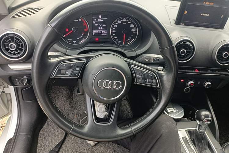 Used Audi A3 2018 30th Anniversary Edition Limousine 35 TFSI Ambition Model Steering Wheel