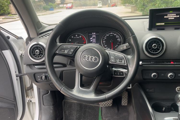Used Audi A3 2018 30th Anniversary Edition Sportback 35 TFSI Fashion Model Steering Wheel