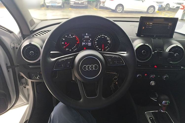Used Audi A3 2018 30th Anniversary Edition Limousine 35 TFSI Fashion Model Steering Wheel